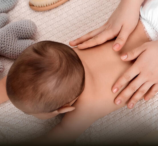 Perawatan menyeluruh untuk bayi baru lahir, mulai dari memandikan, menjemur, hingga pijat bayi dan perawatan tali pusar. Paket ini membantu bunda yang baru melahirkan agar merasa tenang, karena si kecil mendapatkan perawatan profesional dengan penuh kasih
